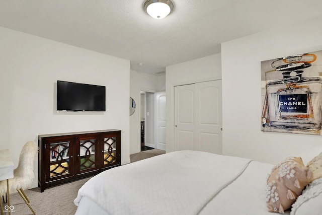 15410 Mission Hills Dr, Carmel, IN 46033 - bedroom featuring carpet flooring and a closet