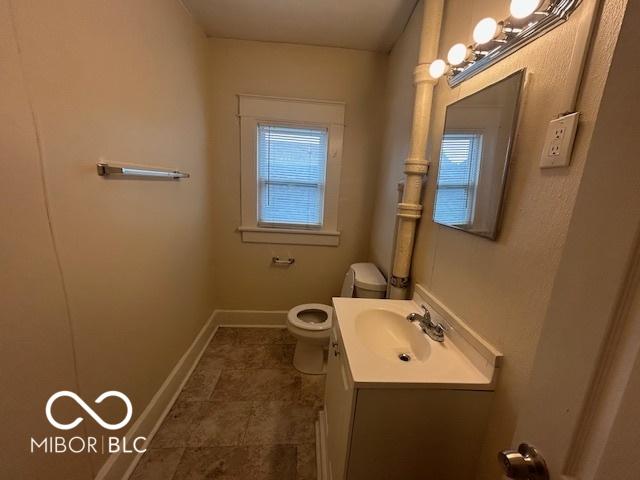 521 N Alton Ave, Indianapolis, IN 46222 - photo 11