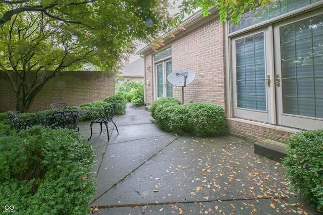 1870 Broadleaf Ct Unit 10, Greenwood, IN 46143 - view of patio