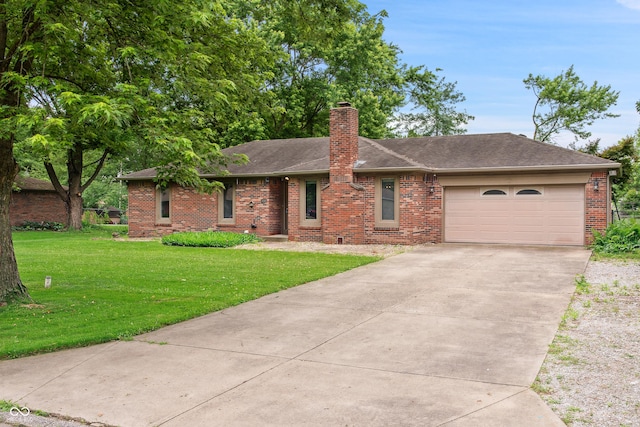 9189 Dawn Dr, Brownsburg, IN 46112 - single story home featuring brick siding, an attached garage, driveway, and a front lawn