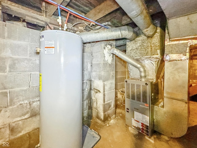3251 Mars Hill St, Indianapolis, IN 46221 - utility room with water heater