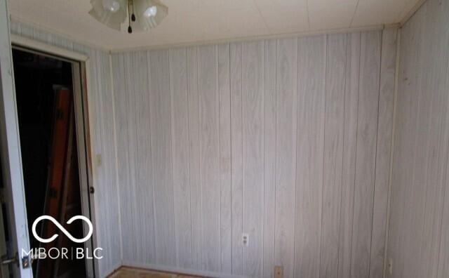 311 Fall Creek Dr, Anderson, IN 46013 - view of empty room