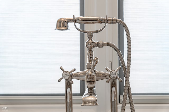 4443 Mallard Pt, Columbus, IN 47201 - detailed view