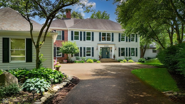 4443 Mallard Pt, Columbus, IN 47201 - view of front of property with a chimney and driveway