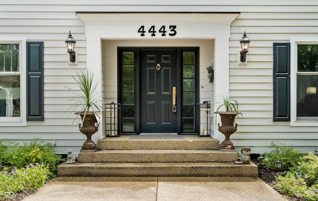 4443 Mallard Pt, Columbus, IN 47201 - property entrance