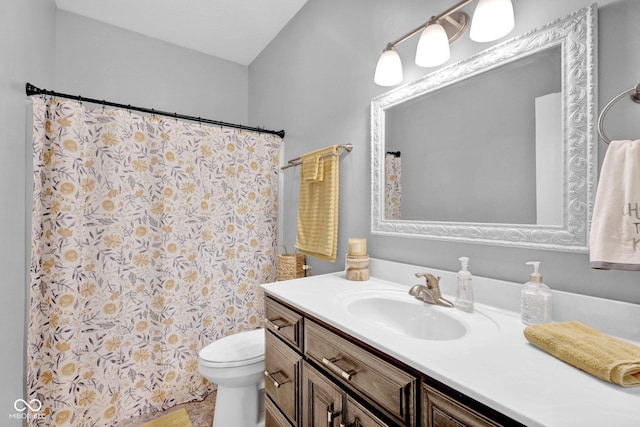 3072 W Glacier Dr, Monrovia, IN 46157 - bathroom featuring vanity and a shower with shower curtain