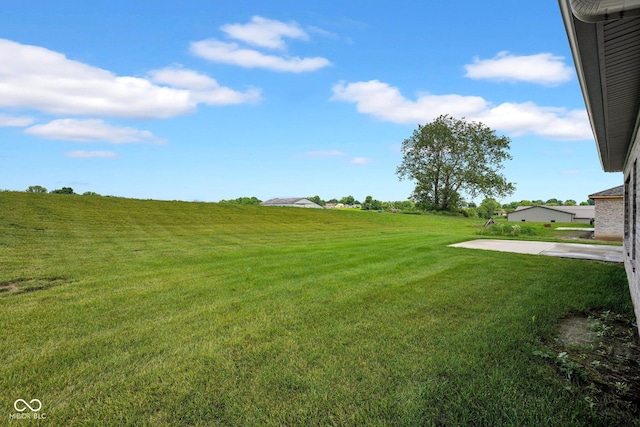 3072 W Glacier Dr, Monrovia, IN 46157 - view of grassy yard