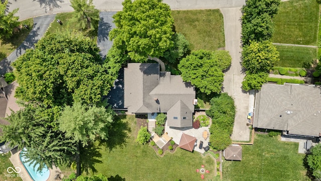 7629 Candlewood Ln, Indianapolis, IN 46250 - aerial view of a pool area