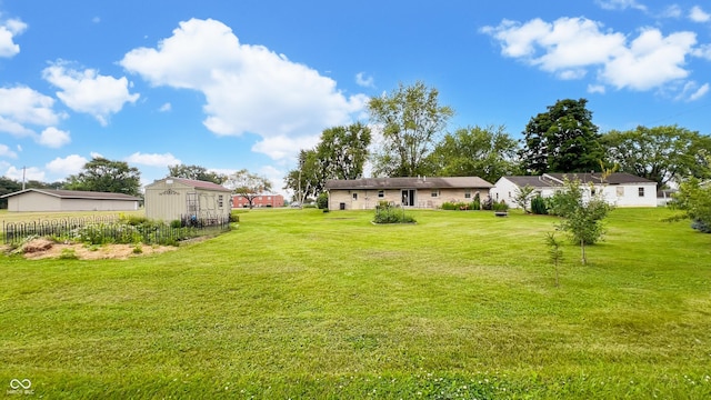 202 Collier St, Columbus, IN 47201 - view of yard