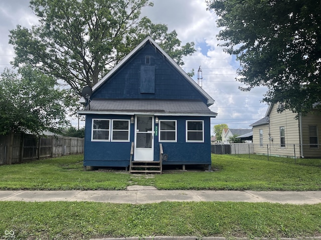 3127 E Lynn St, Anderson, IN 46016 - view of front of house featuring roof with shingles and entry steps