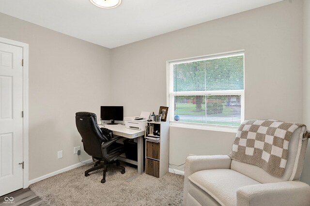 4132 Tincher Rd, Indianapolis, IN 46221 - home office with baseboards
