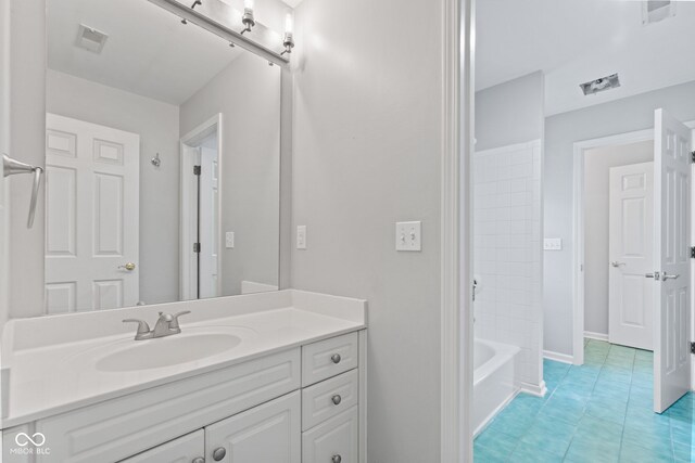11266 Old Stone Dr, Indianapolis, IN 46236 - full bath featuring vanity and bathtub / shower combination