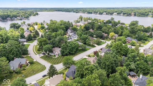 11266 Old Stone Dr, Indianapolis, IN 46236 - aerial view of property and surrounding area with a nearby body of water and nearby suburban area