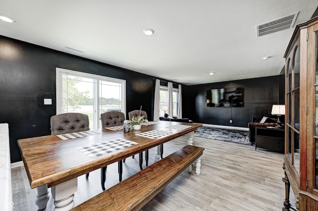 6332 Card Blvd, Indianapolis, IN 46221 - dining area featuring light wood-style floors and recessed lighting