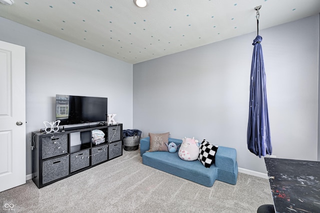 6332 Card Blvd, Indianapolis, IN 46221 - sitting room with carpet floors and baseboards