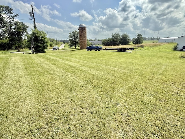 1687 Killion Ave, Seymour, IN 47274 - view of green lawn