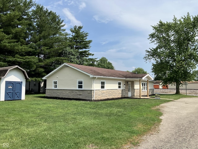 321 S 23rd St, Elwood, IN 46036 - photo 8