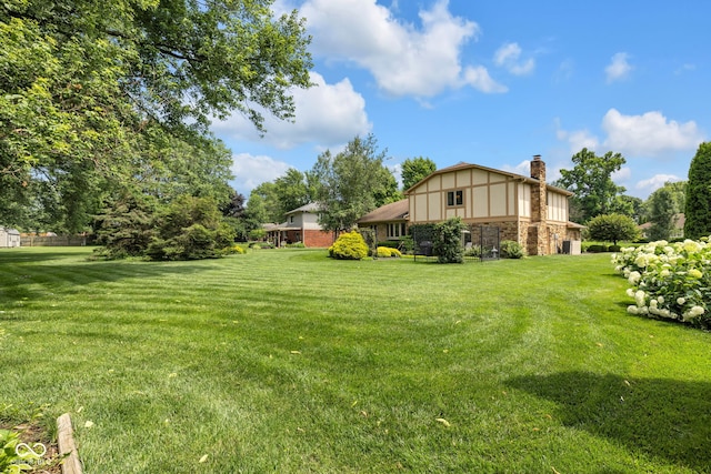 8525 Winding Ridge Rd, Indianapolis, IN 46217 - view of green lawn