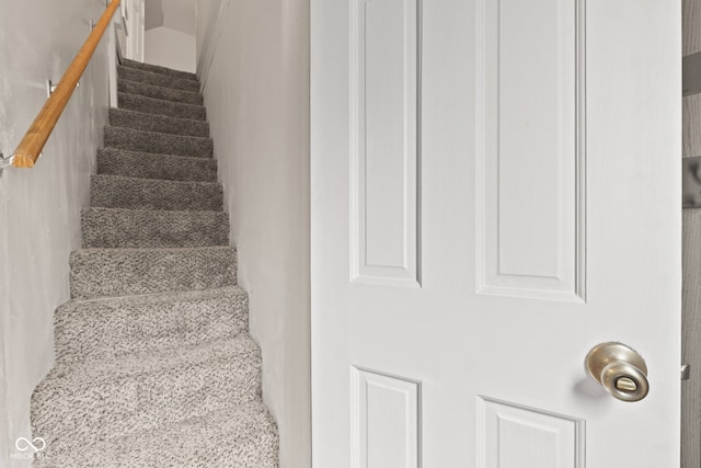 396 W 500 S, Anderson, IN 46013 - view of stairs