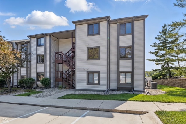8158 Shorewalk Dr Unit F, Indianapolis, IN 46236 - view of building exterior featuring stairs