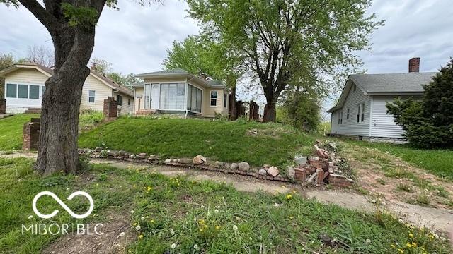 252 Ringwood Way, Anderson, IN 46013 - view of grassy yard