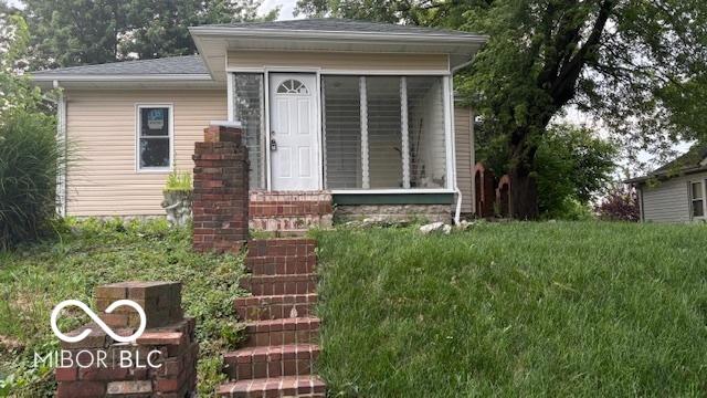252 Ringwood Way, Anderson, IN 46013 - property entrance