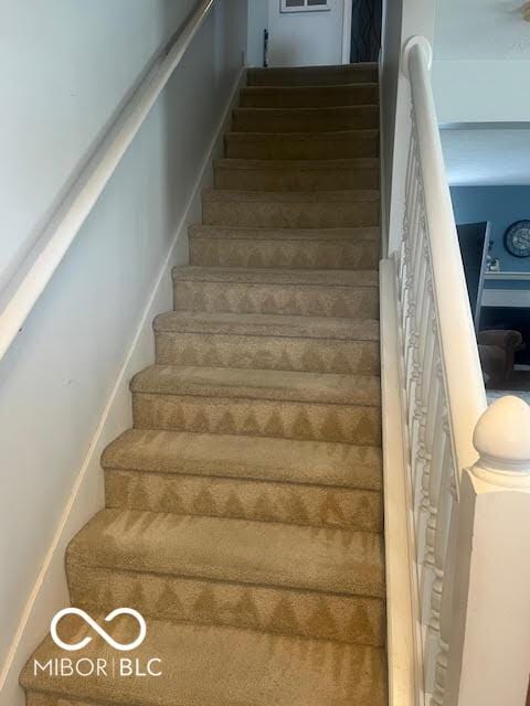2231 Abbey St, Brownsburg, IN 46112 - view of staircase