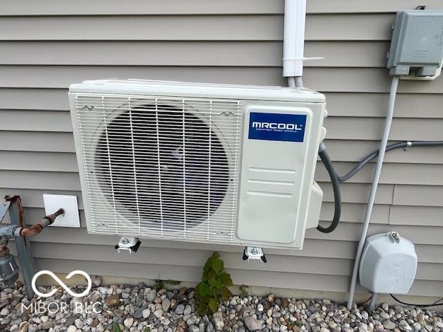 2231 Abbey St, Brownsburg, IN 46112 - exterior view of an ac unit