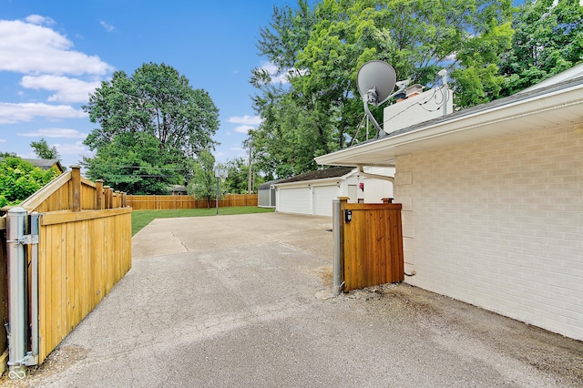 605 Horton St, Greenwood, IN 46142 - photo 34