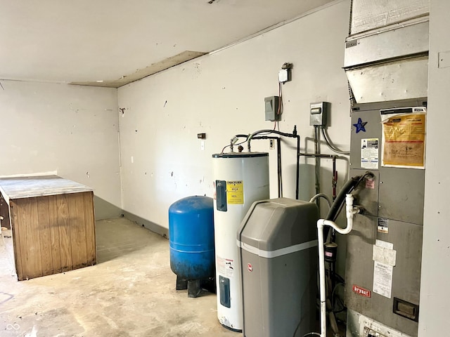 15841 E 265 N, Columbus, IN 47203 - utilities featuring water heater and heating unit