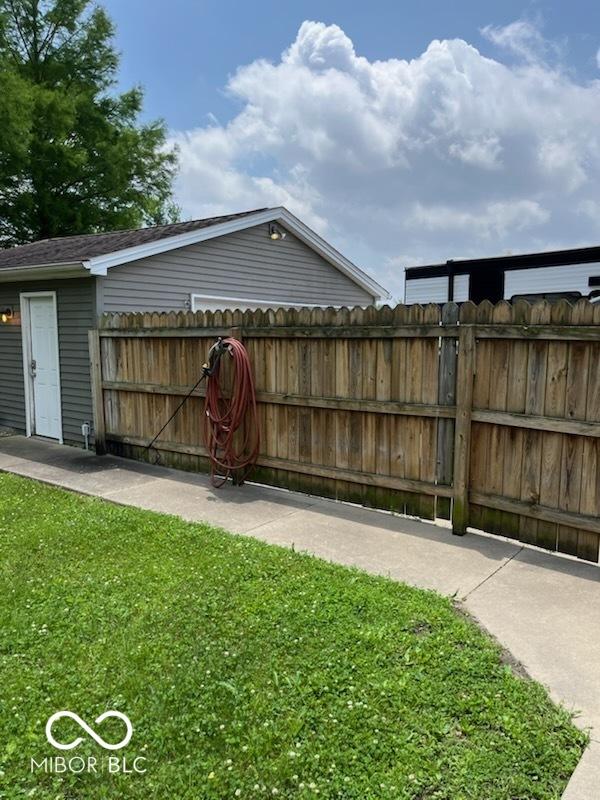 1044 Rebecca Ct, Seymour, IN 47274 - photo 8