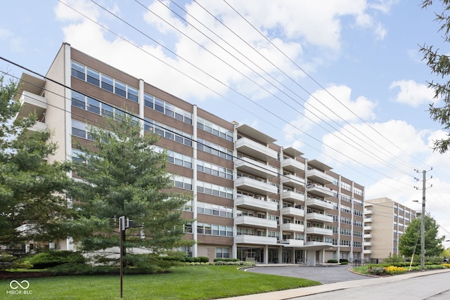 25 E 40th St Apt 1B/D, Indianapolis, IN 46205 - photo 1