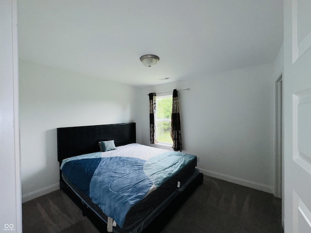 980 S Raylee Garden Dr, New Palestine, IN 46163 - bedroom featuring carpet and baseboards
