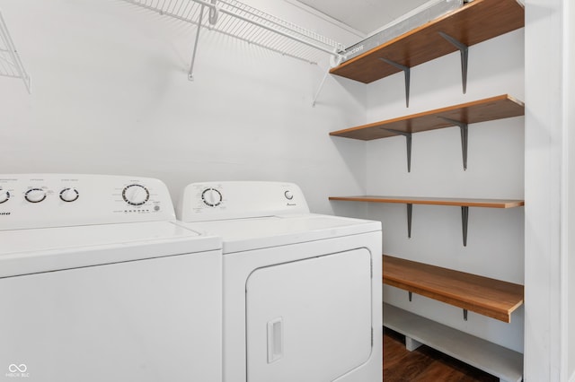 321 W Broad St, Spiceland, IN 47385 - laundry room with independent washer and dryer and dark wood-type flooring