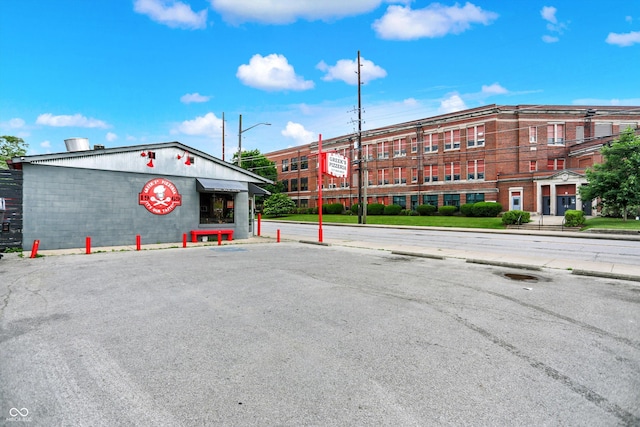 2720 Guilford Ave, Indianapolis, IN 46205 - view of building exterior