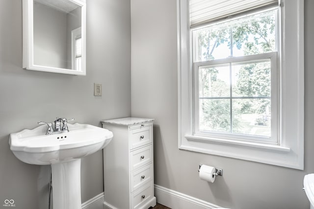 4904 N Washington Blvd, Indianapolis, IN 46205 - bathroom featuring a sink