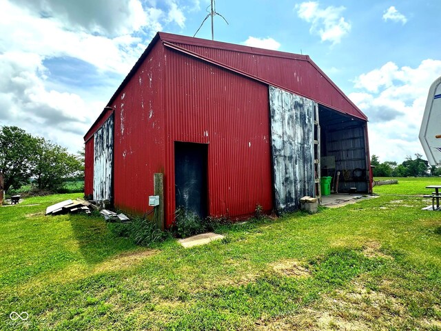1842 S 850 E, Crawfordsville, IN 47933 - view of pole building with a yard