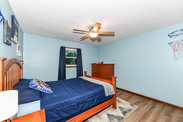1624 Riley Rd, Lebanon, IN 46052 - bedroom featuring wood finished floors and a ceiling fan