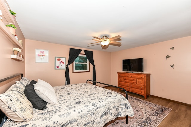1624 Riley Rd, Lebanon, IN 46052 - bedroom featuring wood finished floors and a ceiling fan