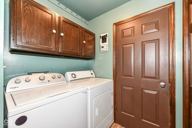 1624 Riley Rd, Lebanon, IN 46052 - washroom featuring cabinet space and separate washer and dryer