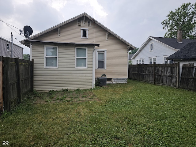 2824 Brown St, Anderson, IN 46016 - rear view of property with a fenced backyard