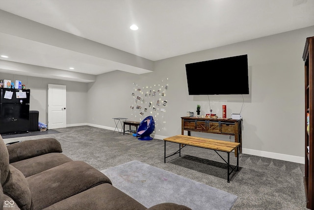 5386 W 1100, Fountaintown, IN 46130 - carpeted living room featuring baseboards and recessed lighting
