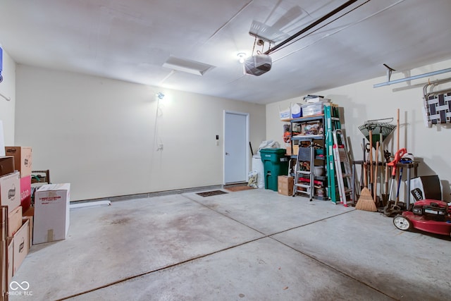 741 Chestnut Ln, Brownsburg, IN 46112 - garage with a garage door opener