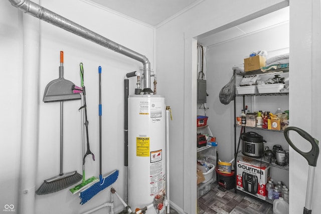 206 Allen Ln, Greenfield, IN 46140 - utilities featuring gas water heater