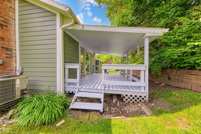 8178 Foxchase Cir, Indianapolis, IN 46256 - view of wooden deck