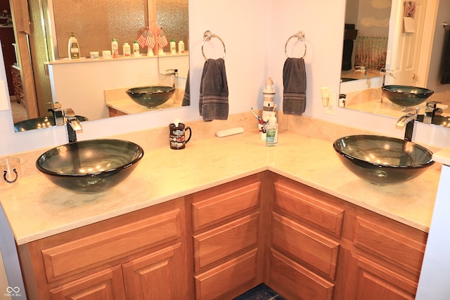 650 S Eagles Way, Crawfordsville, IN 47933 - bathroom with double vanity