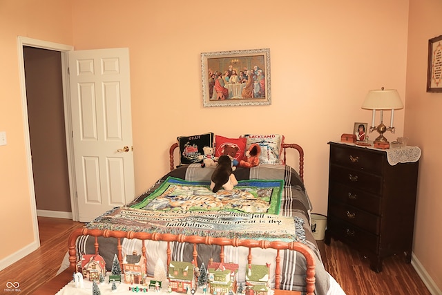 650 S Eagles Way, Crawfordsville, IN 47933 - bedroom featuring wood finished floors and baseboards