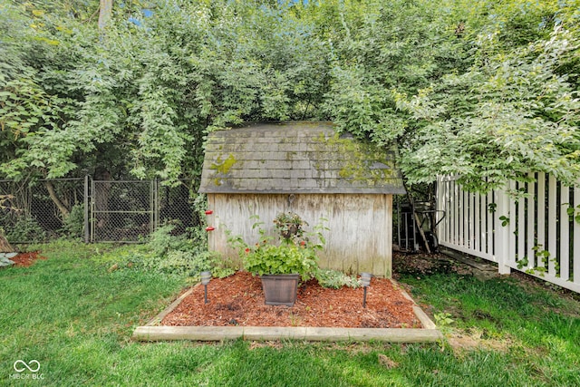6439 Bower Dr, Indianapolis, IN 46241 - view of shed featuring a fenced backyard