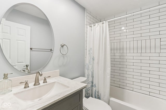 6711 Crestwell Ln, Indianapolis, IN 46268 - full bathroom featuring vanity and shower / bath combo with shower curtain