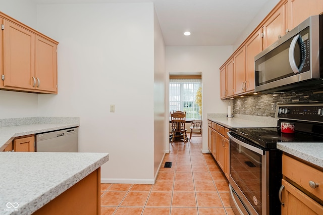 6158 Welker Dr, Indianapolis, IN 46236 - photo 5